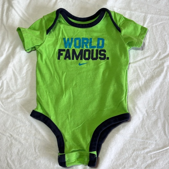 0-3M Nike, Puma, Reebok bundle - Picture 4 of 8